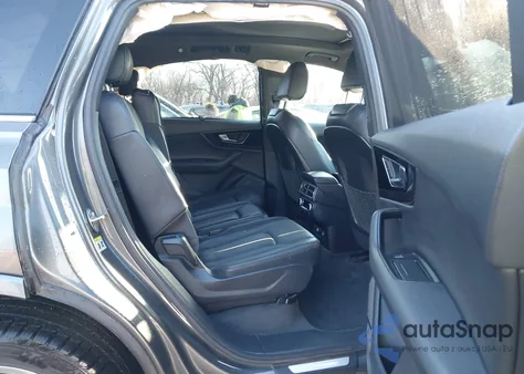 2018 Audi Q7 3.0T Premium из США, поврежденный, VIN WA1VAAF73JD054944